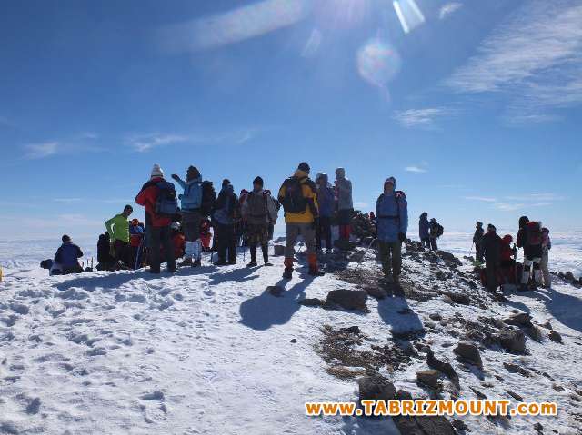 گزارش تصویری دهمین صعود سراسری زمستانی کوهنوردان منطقه شمالغرب کشور به قله قوش گلی (کمال سهند )